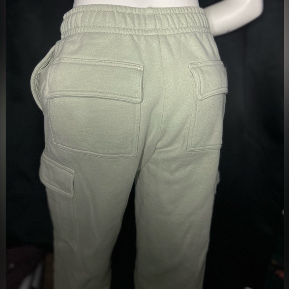 TNA Casual Cargo Pants - pastel green - Picture 2 of 5